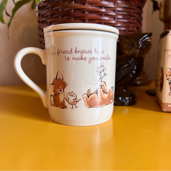 New In Box!!! Vintage 1980s Mug with Lid - Picture 3 of 6